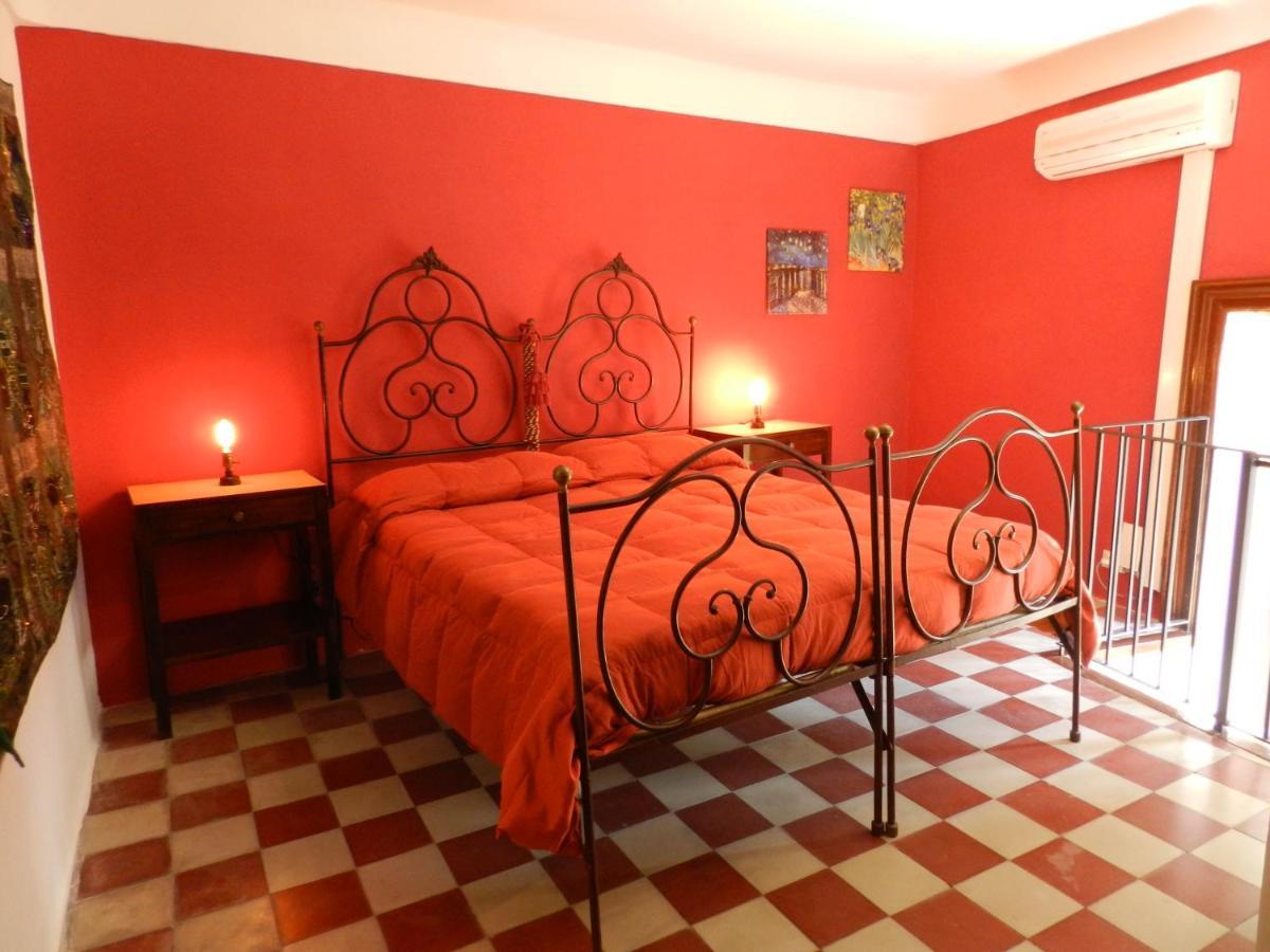 Bed and Breakfast Antico Palazzo Affitti Brevi П'яцца-Армерина Екстер'єр фото
