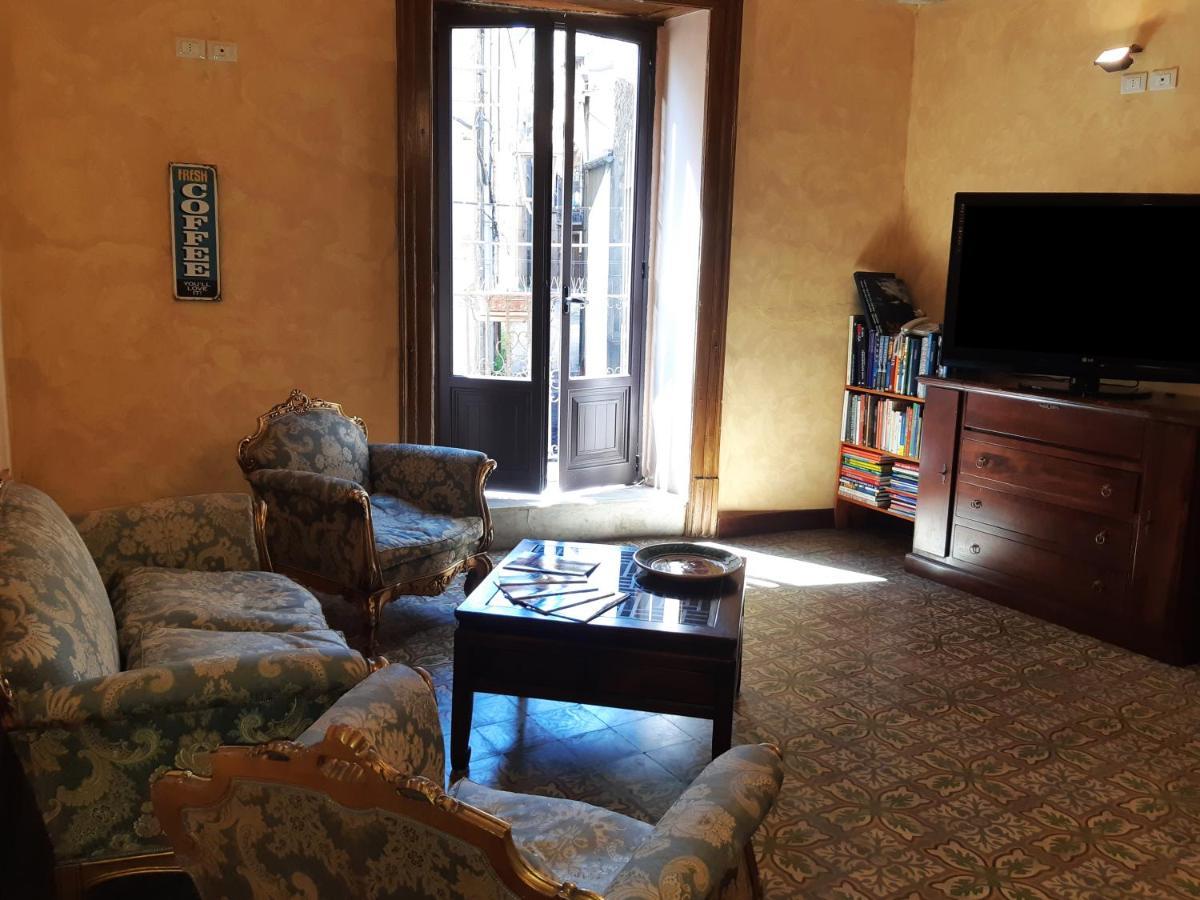 Bed and Breakfast Antico Palazzo Affitti Brevi П'яцца-Армерина Екстер'єр фото